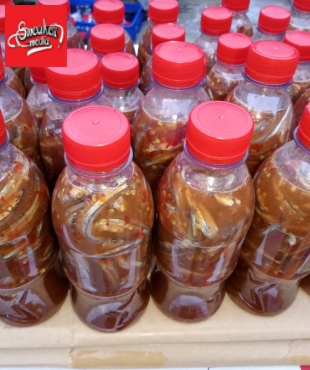 mắm cá cơm đóng chai